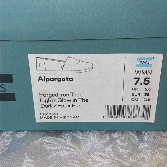 NIB Toms Forged Iron Alpargata Shoes. Women’s size 7.5 - Picture 4 of 6